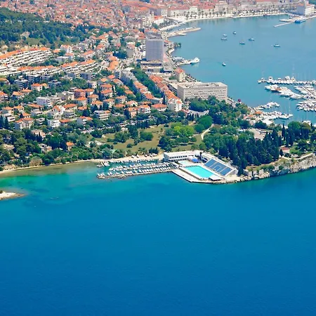A1-luxury W Big Balcony 4 Min Walk To Apartman *