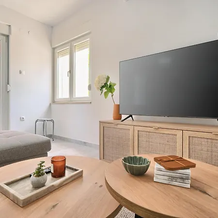 A1-luxury W Big Balcony 4 Min Walk To Split