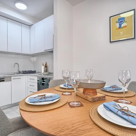 A1-luxury W Big Balcony 4 Min Walk To * Split