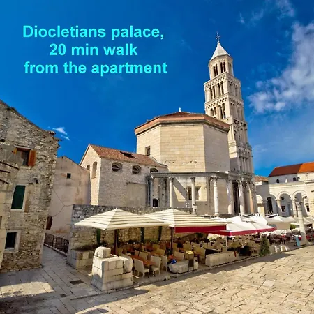 A1-luxury W Big Balcony 4 Min Walk To * Split